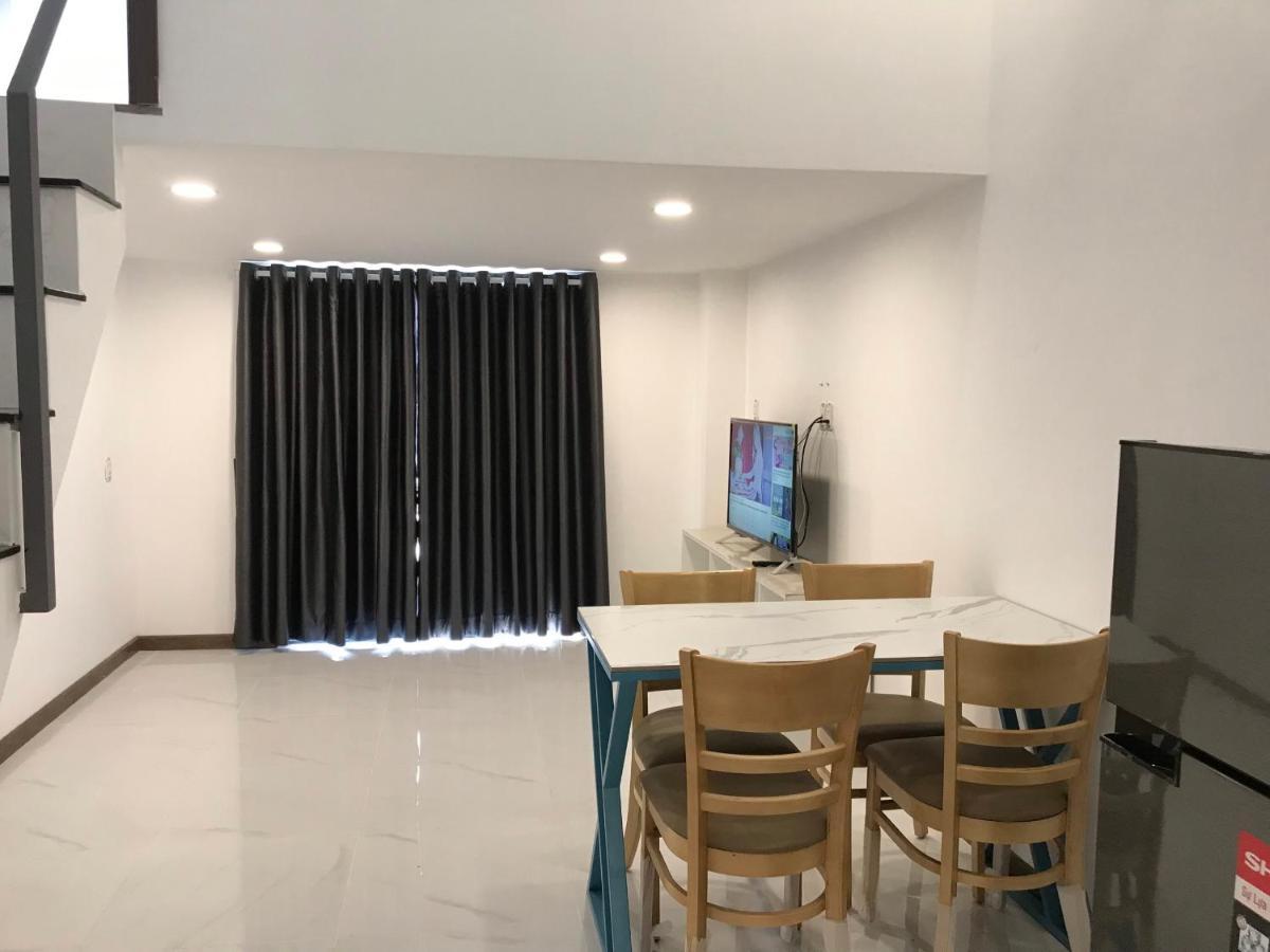Smiley Quận 2 Khách sạn hẻo lánh