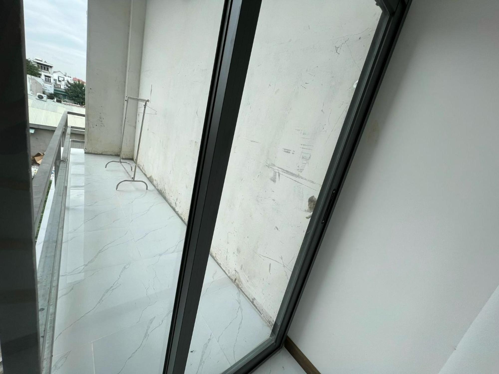 Smiley Quận 2 Khách sạn hẻo lánh TP. Hồ Chí Minh